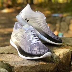 Under Armour Velociti Elite